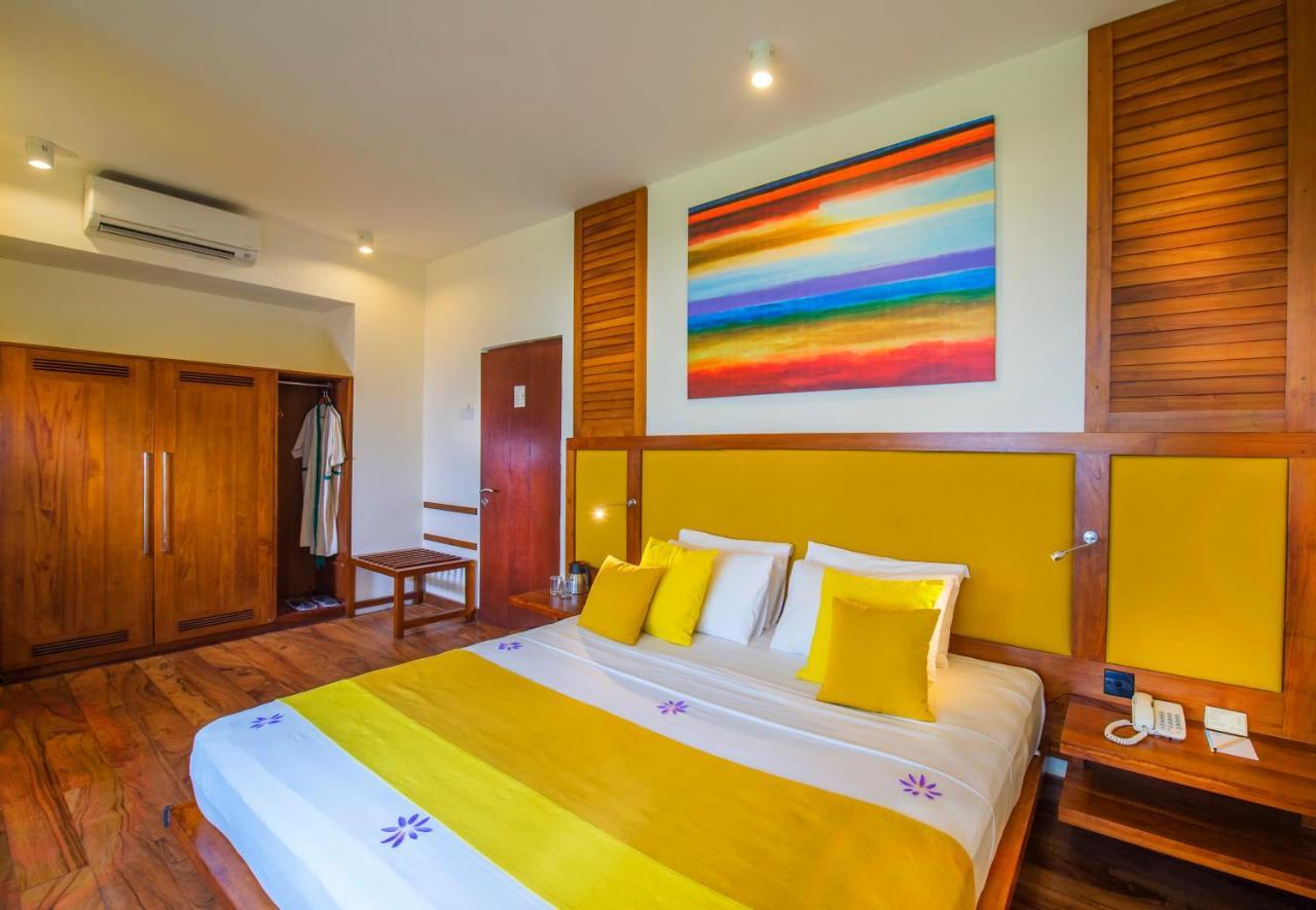 Mermaid Hotel & Club Kalutara Eksteriør billede