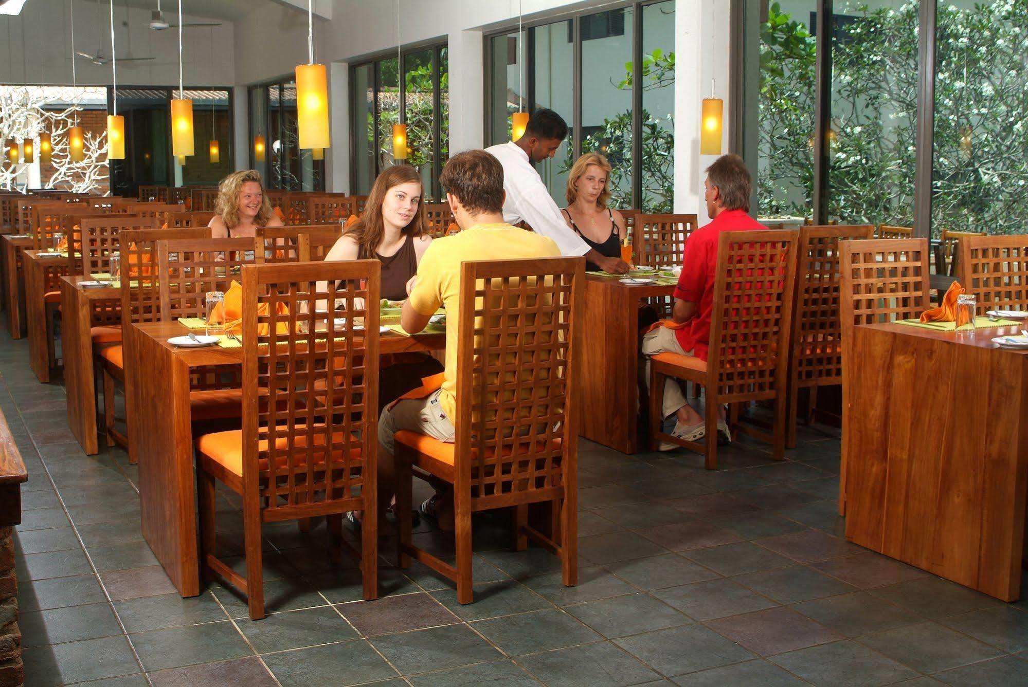 Mermaid Hotel & Club Kalutara Eksteriør billede