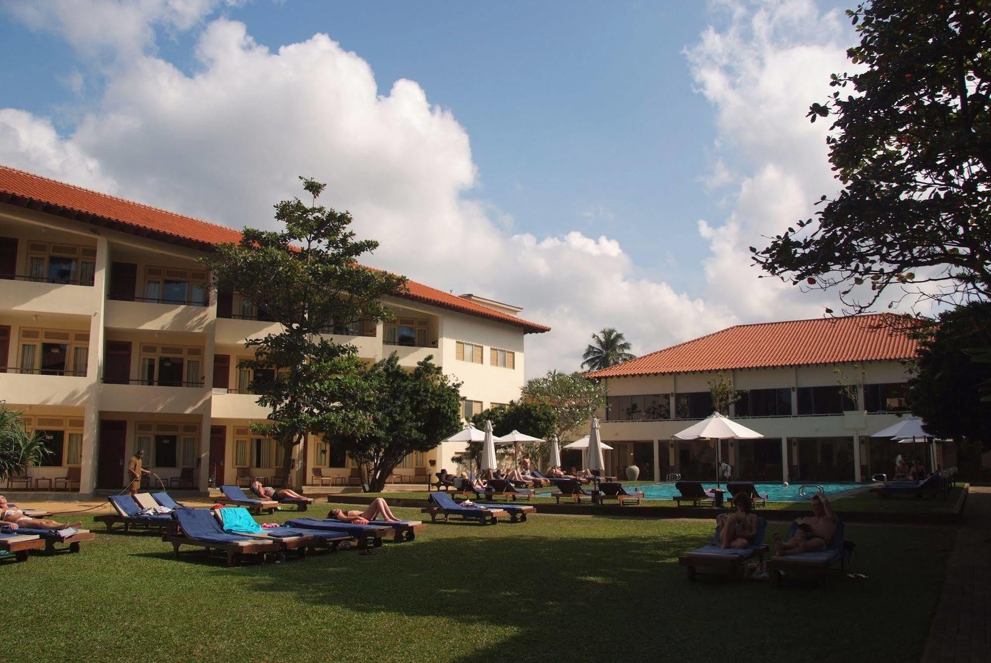 Mermaid Hotel & Club Kalutara Eksteriør billede
