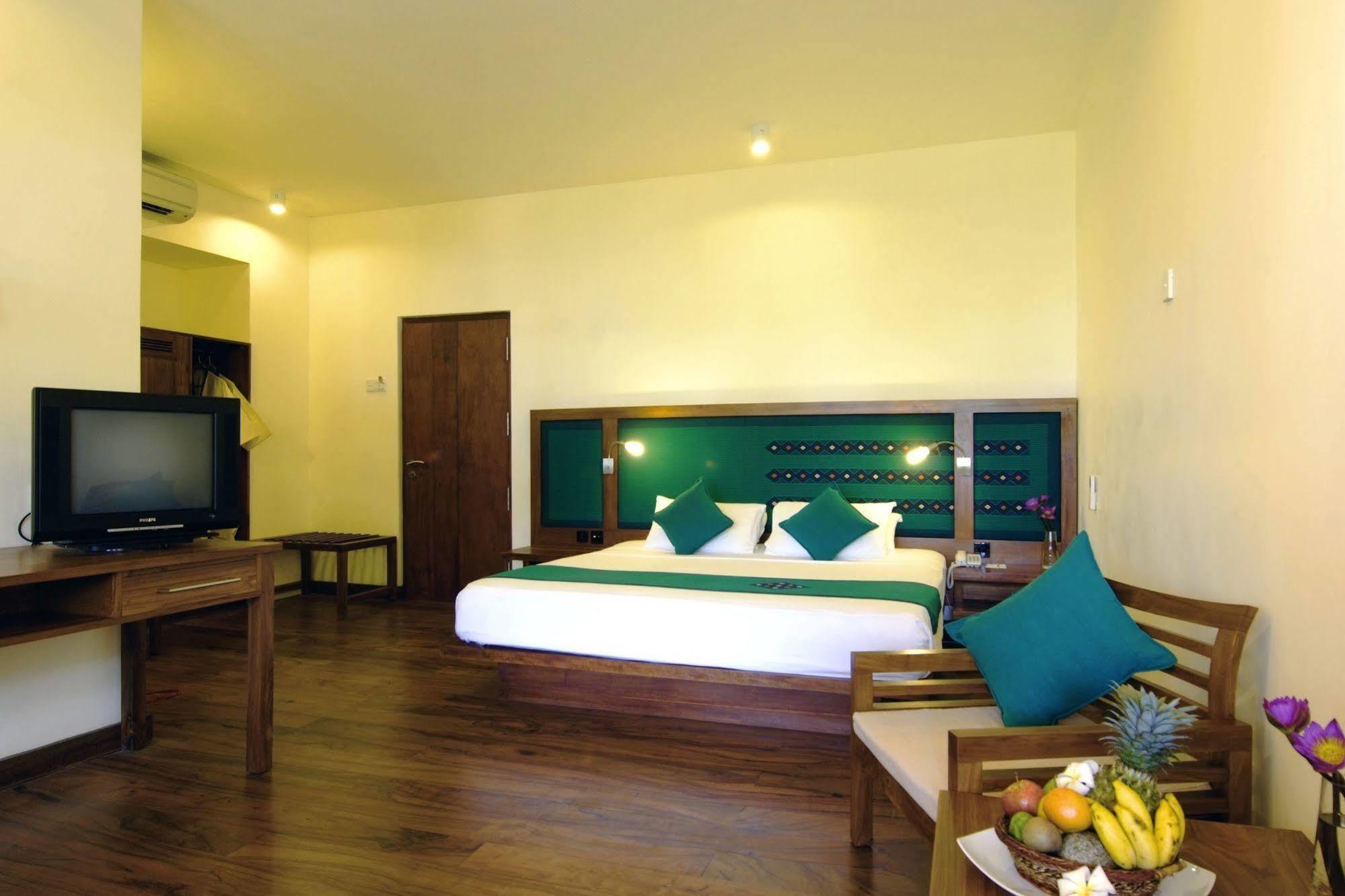 Mermaid Hotel & Club Kalutara Eksteriør billede